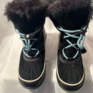 Kids Black and Blue Winter Boots